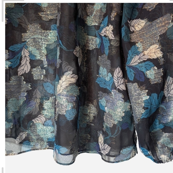 Pre-owned Chico's Black and Blue Leaf Print Blouse - Picture 7 of 10